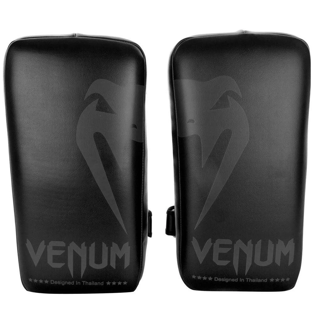Venum Giant Kick Pads – Black/Black 1 Venum Giant Kick Pads – Black/Black